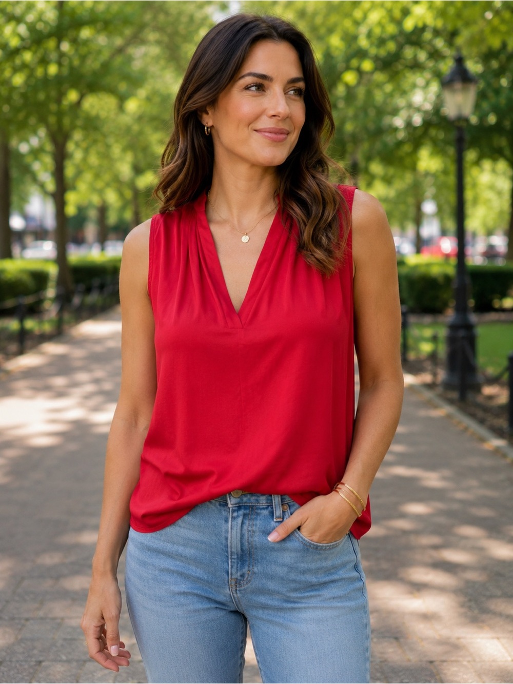 Vintage Talbots size L silk Sleeveless V-Neck Top in Red